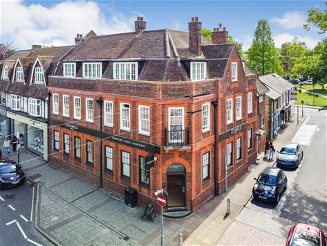 High Street, Harpenden, AL5 2TD